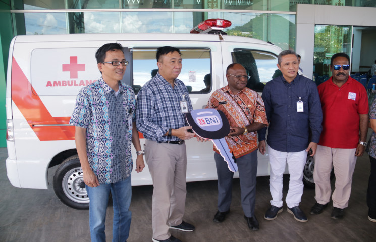 BNI Serahkan Satu Unit Mobil Ambulance Untuk RSUD Jayapura